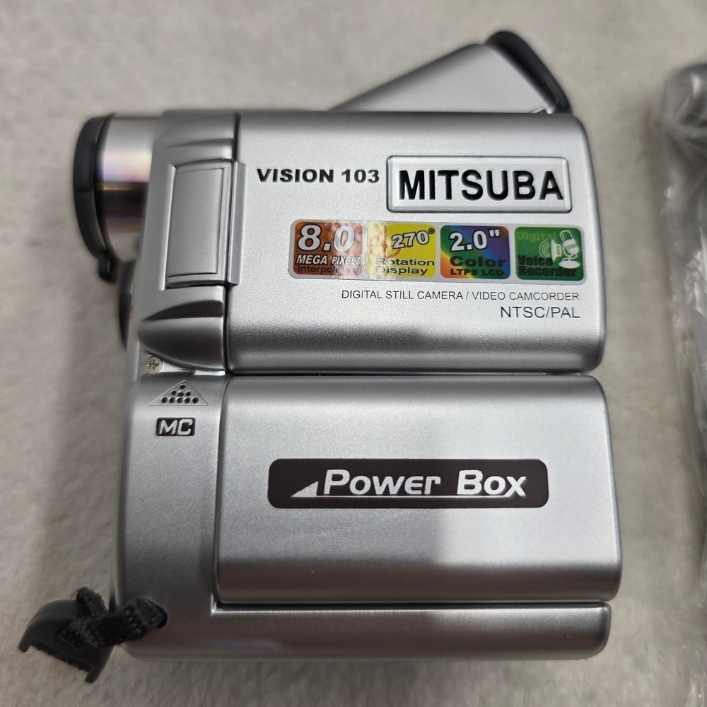 Mitsuba Vision 103 Digital Camcorder 8MP 2.0 LCD Y2K Retro Video Camera Silver